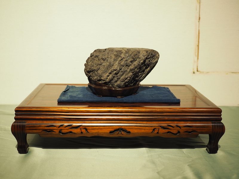 水石 ─ 地蔵石