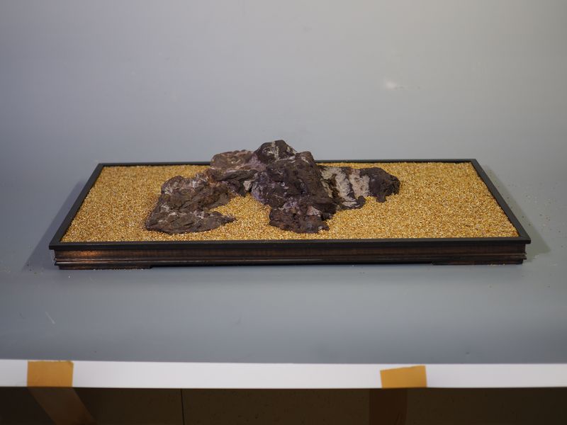 水石 ─ 紫山脈石