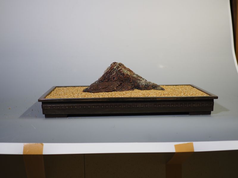 水石 ─ 赤富士石